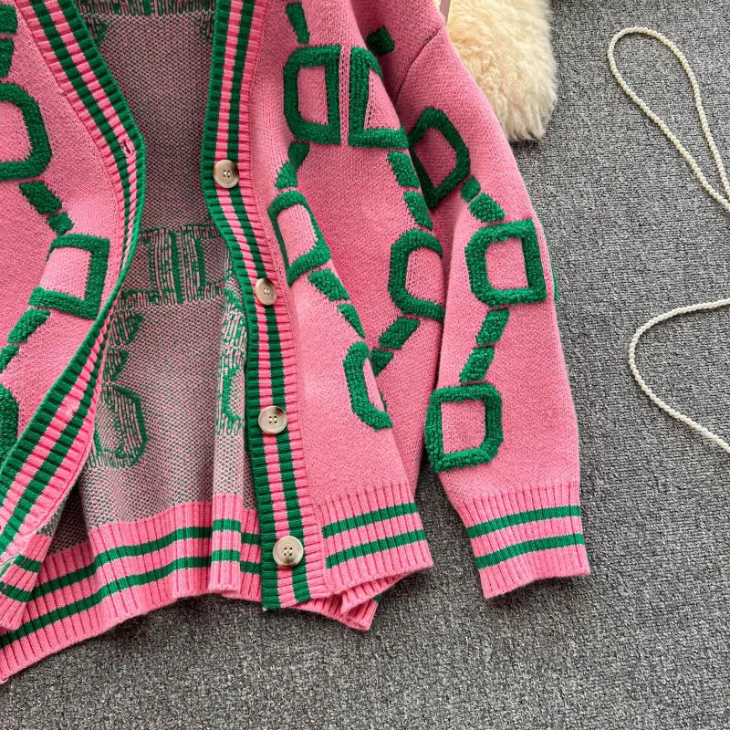 Chic Color-blocking Thermal Cardigan
