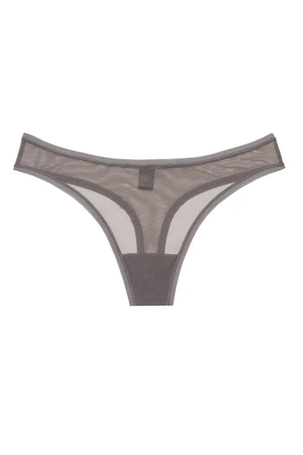Luelle: Anna Thong - Smoke